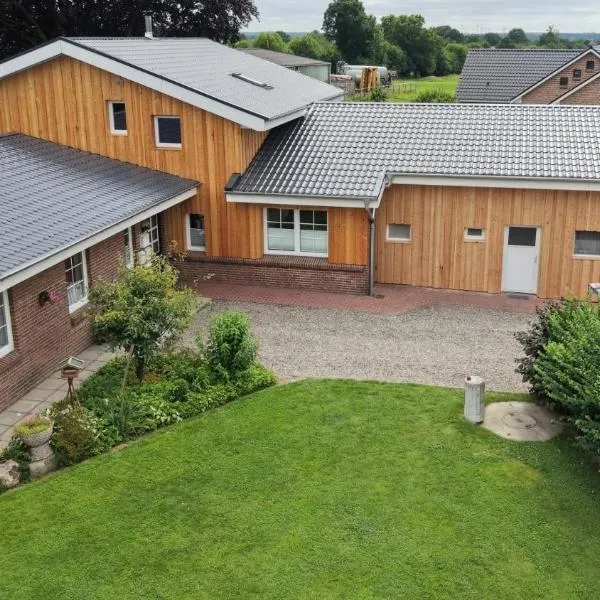 Ferienwohnung "Haaler Au", hotel i Haale