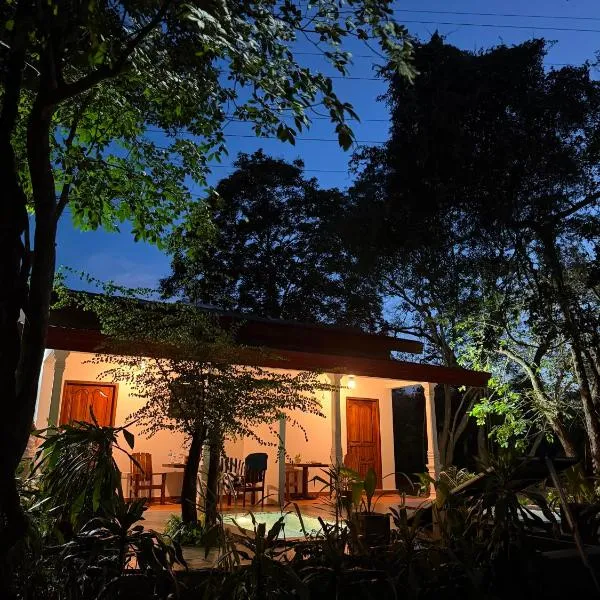 Voyager's Villa, hotel u gradu Habarana