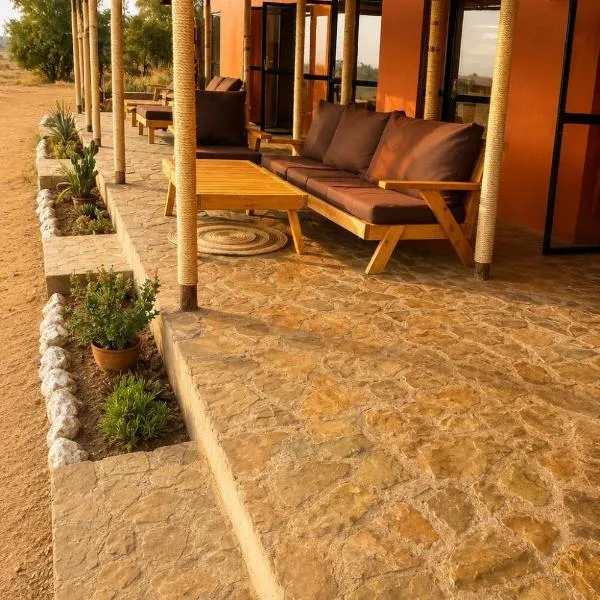 Amboseli RedHouse، فندق في أمبوسيلي