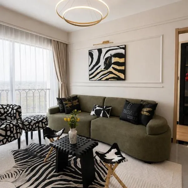 LaMaison with Park Views - 1&2 Bedroom Apartment, 8 Mins to JKIA Airport, 5 mins to SGR Terminus, National Park Views from Balcony with Gym & Pool Overlooking the National Park, hotel u gradu 'Nairobi'