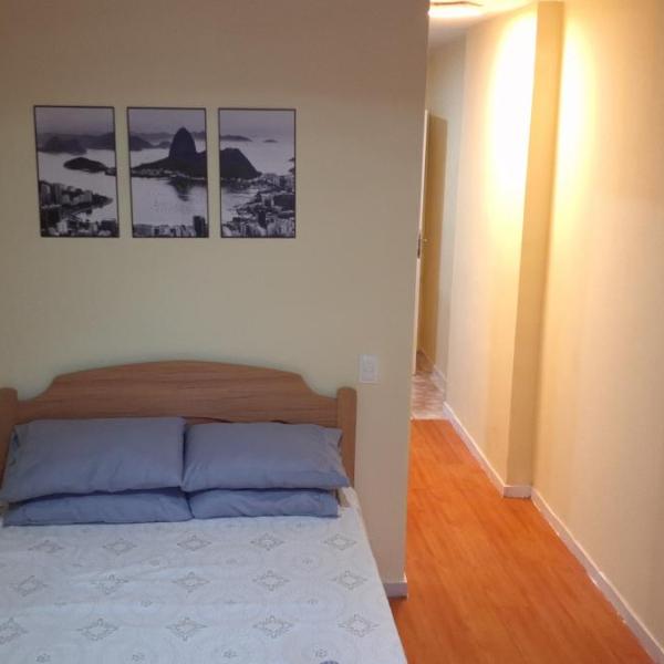 Seja bem-vindo ao coração de Copacabana aqui é a combinação perfeita entre a brisa do mar com a facilidade urbana na quadra da praia o nosso apartamento oferece conforto necessário para você relaxar após um dia inteiro explorando a cidade maravilhosa