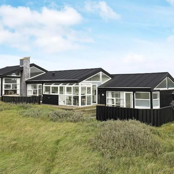 5 star holiday home in Pandrup, hotel sa Rødhus