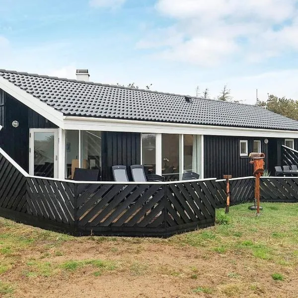 4 star holiday home in Blokhus, Hotel in Blokhus