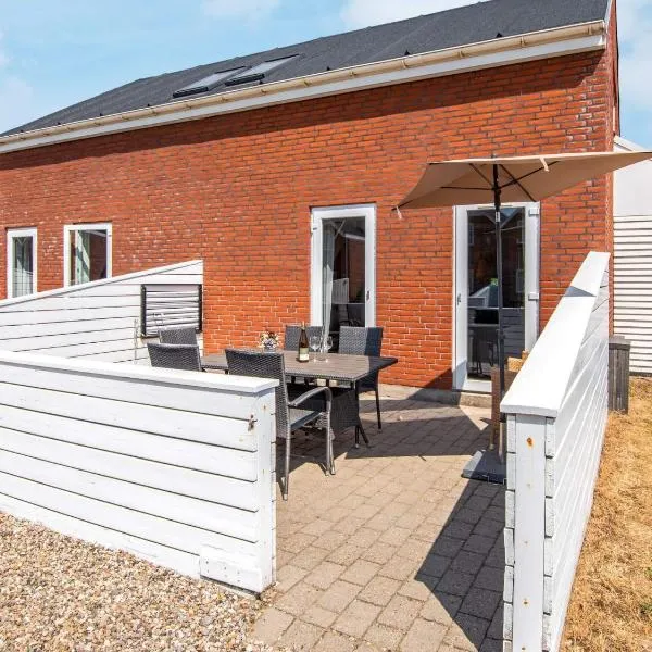 5 person holiday home in Rømø-By Traum，森讷比的飯店