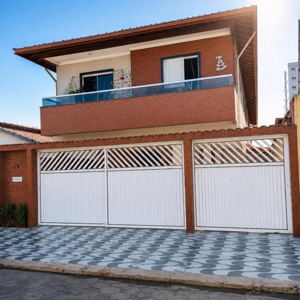 Casa para até 8 pessoas a 300m da Praia- Guilhermina
