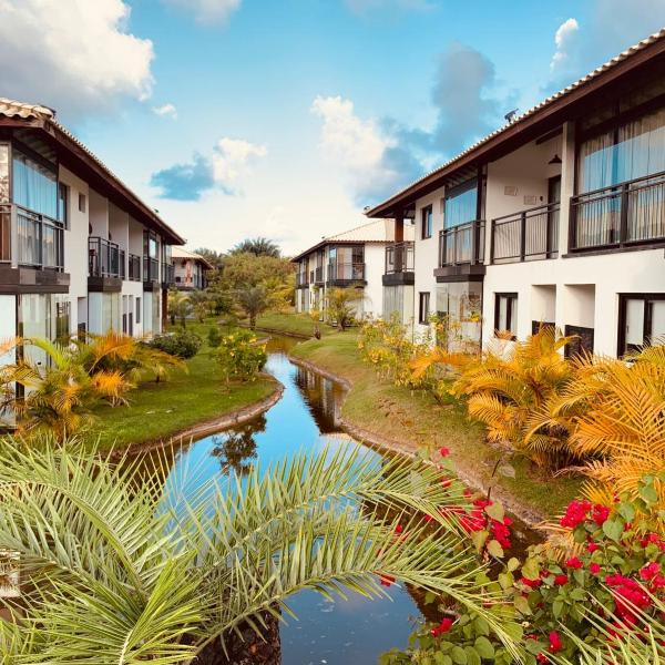 Apartamento em Cond, com piscina em Praia do Forte - Vila do Lago