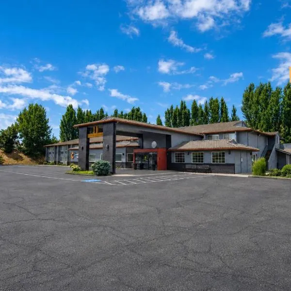Comfort Inn Columbia Gorge, отель в городе Даллес
