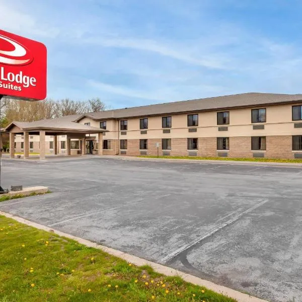 Econo Lodge Inn & Suites Oconto, hotel em Oconto