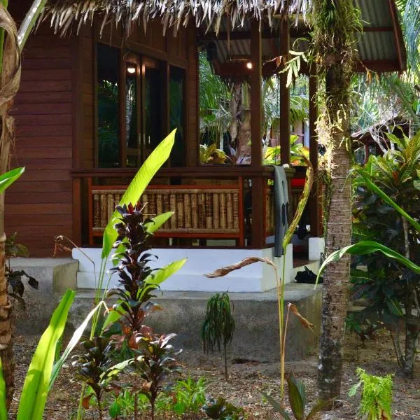 3WILL Bunaken Dive Resort, hotel sa Bunaken
