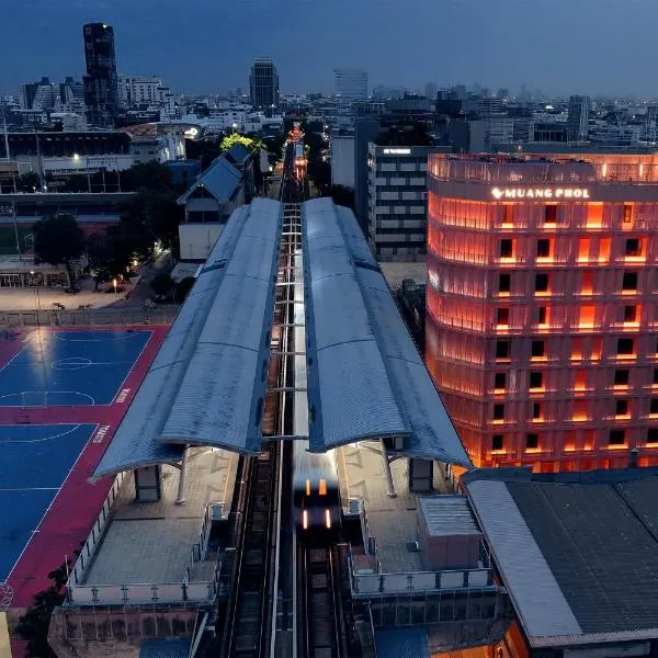Muang Phol Hotel, hotel a Bangkok