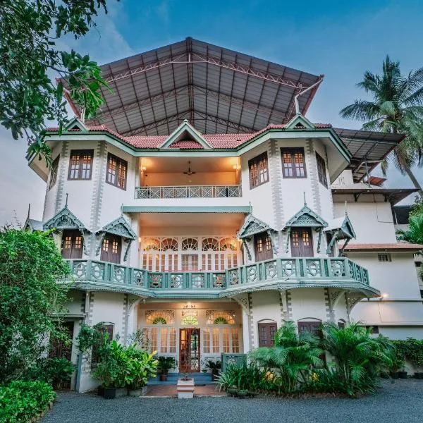 Sarada Mandiram A Heritage Hotel, hotel in Kochi