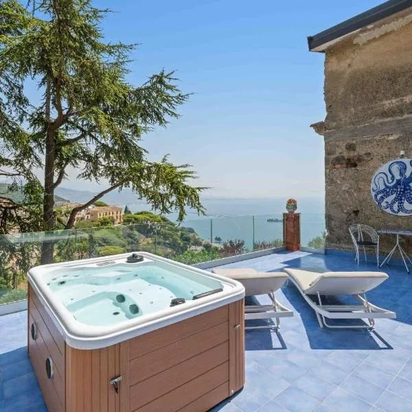 Il Melograno in Costa d'Amalfi - romantic experience, отель в городе Виетри