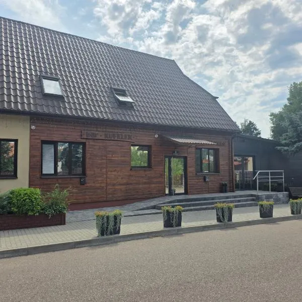 Bar Kufelek, khách sạn ở Brok