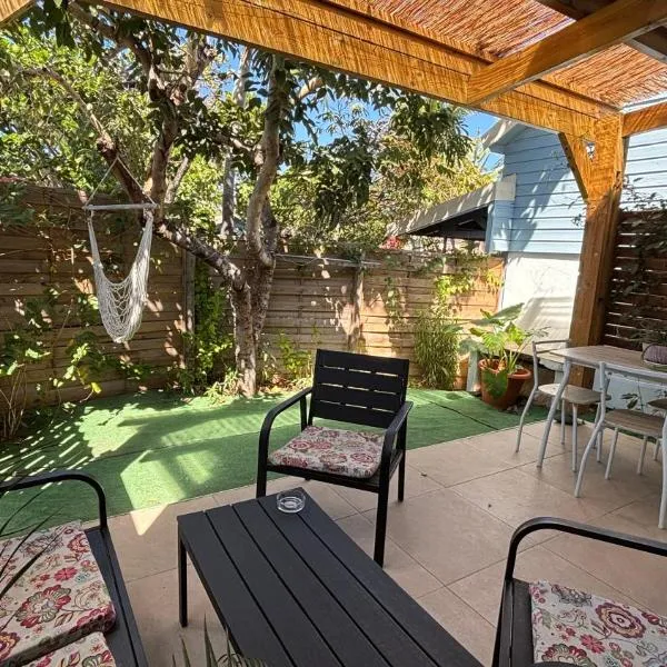 Coquet appartement à 50 m du lagon, Hotel in L'Étang-Salé-les-Bains