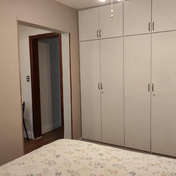 Suite2 na Qi11, LagoNorte, ar-condicionado, garagem, Wi-Fi