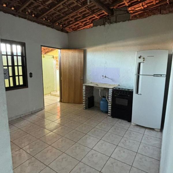 Quarto com cozinha no Golfinho