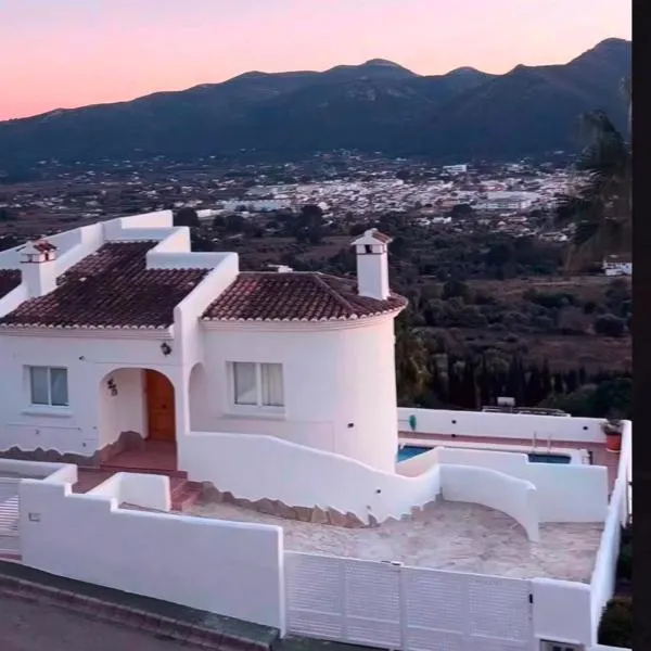 Vakantiewoning CasaLucka4enjoy private pool and mountain view regio Calpe-Jalon, hotel em Jalón