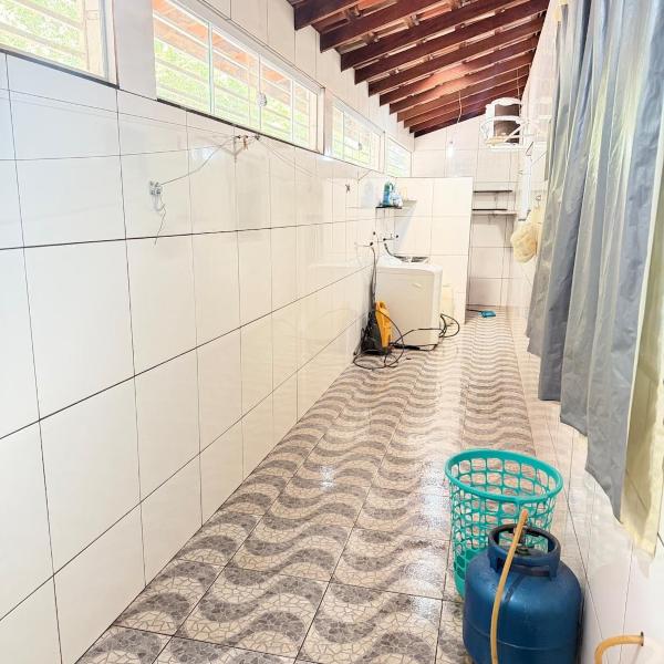 Quarto Dinha c Banheiro e Ar condicionado - Foto 3