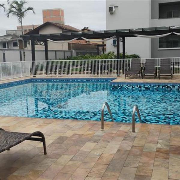 Apartamento há 1 quadra da praia com piscina em Piçarras próximo ao Beto Carrero - Foto 4