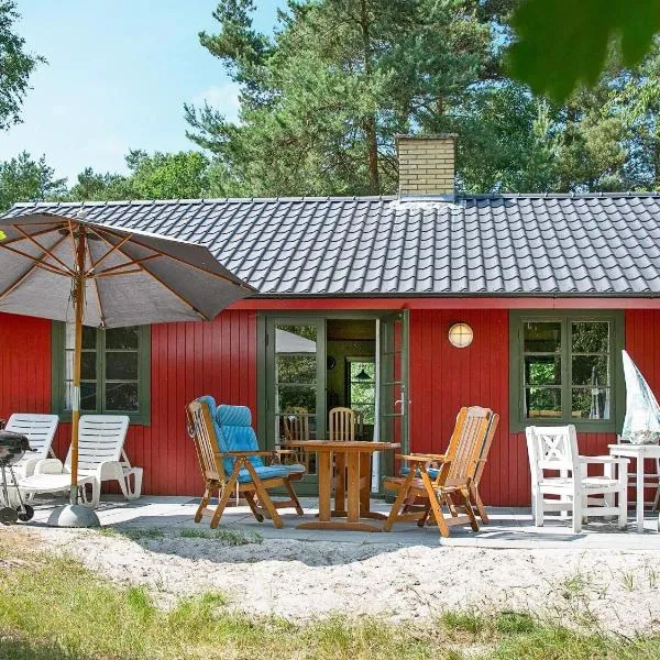 6 person holiday home in Nexø, hotel in Snogebæk