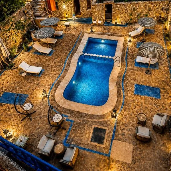 Riad Des Vieilles Charrues, hotel em Boumalne Dadès