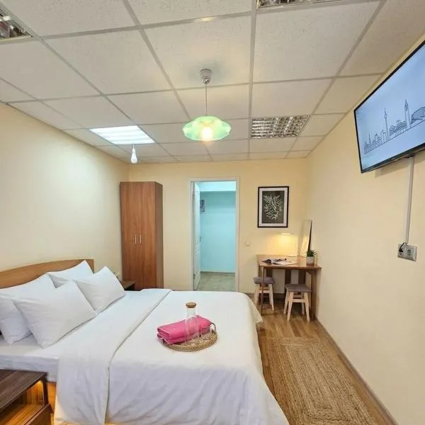 apartments with shared bathroom, hotel sa Cherkasy