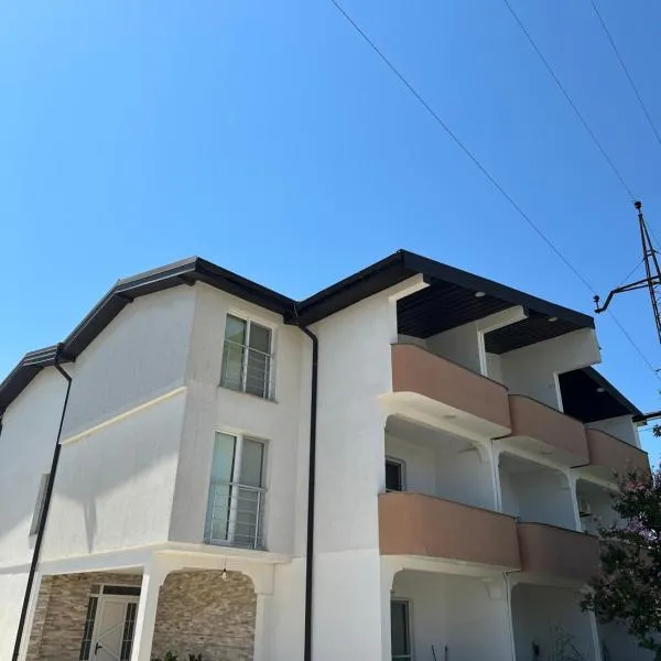 Apartments Manes Ulcinj、ウルツィニのホテル