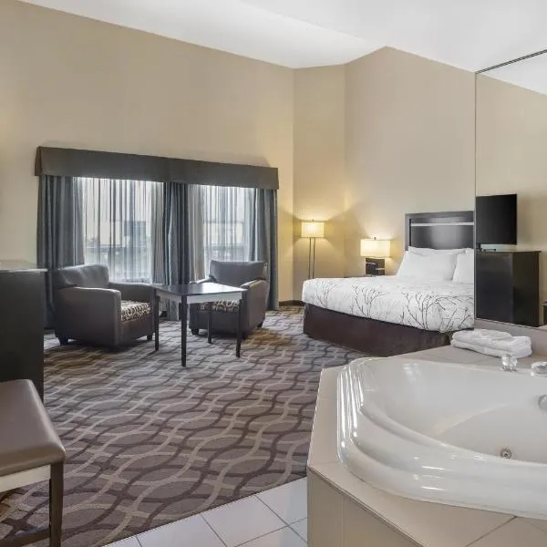 Best Western Plus Travel Hotel Toronto Airport, готель у Торонто