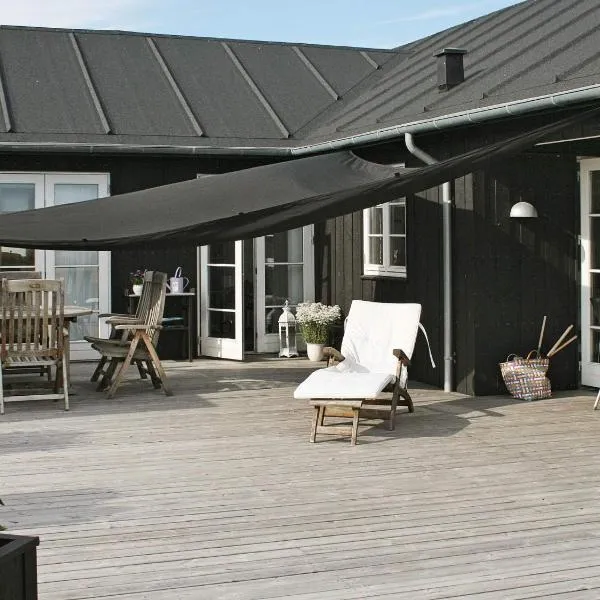 5 star holiday home in Nysted, hôtel à Nysted