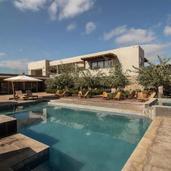 Hotel Flores de Sal-Valle de Guadalupe, hotel u gradu Valje da Gvadalupe
