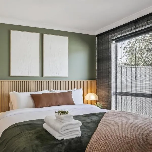 Stylish and Spacious Launceston Villa plus Free Wifi, Hotel in Launceston