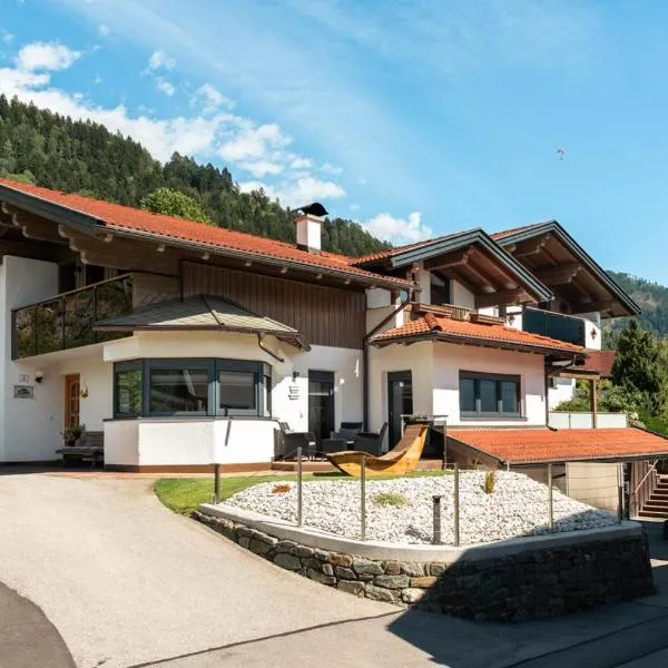 Mountain Apex, Hotel in Dölsach