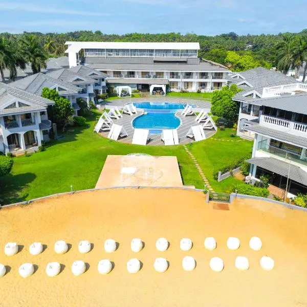 Regenta Baywatch Resort, Goa, hotel em Colvá