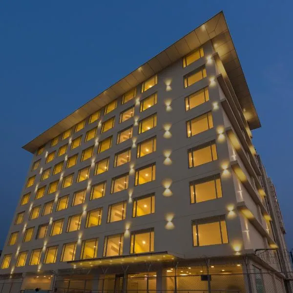 GINGER Noida City Center: Noida şehrinde bir otel