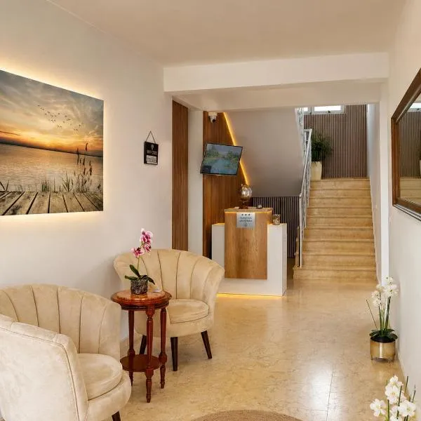 Amar Apartments Lux, khách sạn ở Velika Plaža