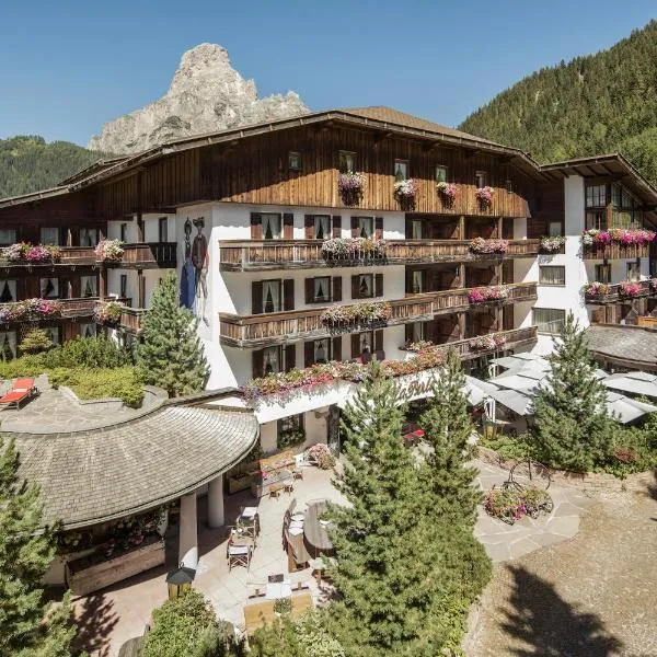 Hotel La Perla: The Leading Hotels of the World, hotel en Corvara in Badia