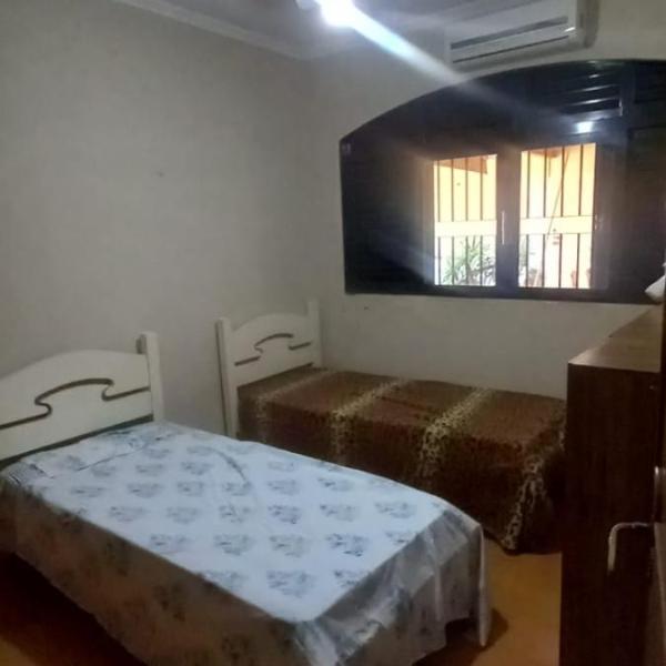 Quarto duplo com banheiro compartilhado para Festa do Peão - Foto 2