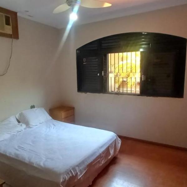 Quarto duplo com banheiro compartilhado para Festa do Peão - Foto 3