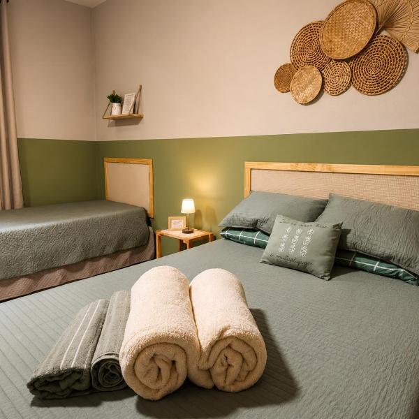 Apto Studio 29 - 2 min da praia no coração do Boqueirão - Wi Fi - Cozinha funcional - Roupa de cama e banho - Até 5 pessoas - Fará tudo a pé - Foto 4