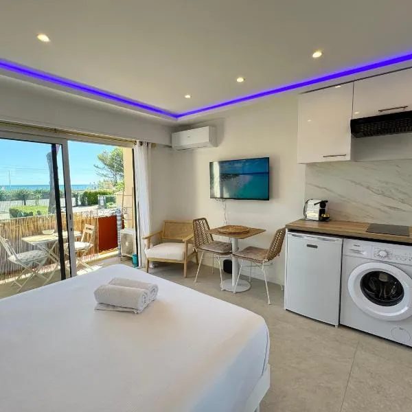 NEW Le Cocon Casa Boheme , Sea View, Air Conditioning, Parking, hotel v destinaci Antibes