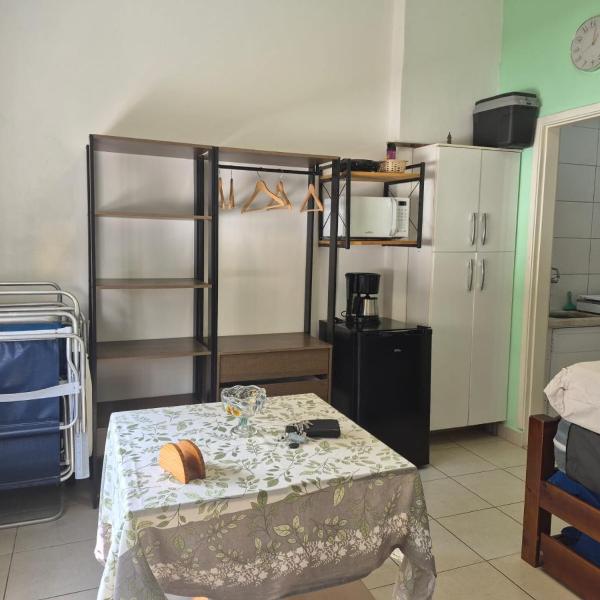 MELHOR LOCALIZAÇÃO DE SANTOS, LOFT, 200 MTS da PRAIA, WI-FI, AR CONDICIONADO