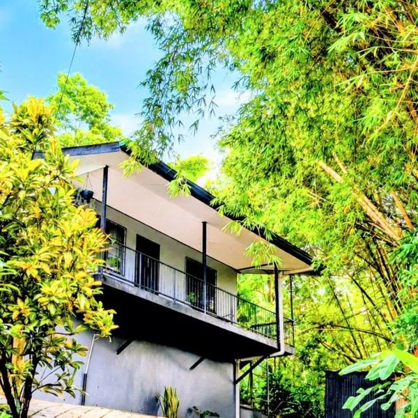 Casa Emma Quepos, ξενοδοχείο σε Quepos