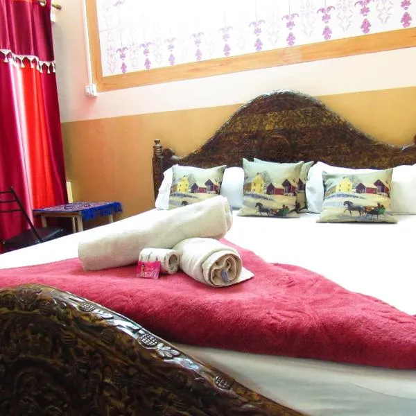 Guest House Jamna Vilas, hotel in Deshnoke