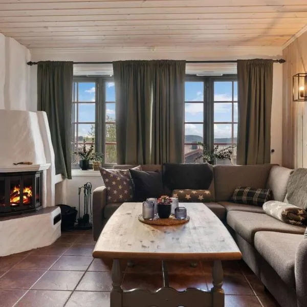 TH752- Ski-in out cabin in Trysilfjell with sauna & mountain view, hotel in Trysil