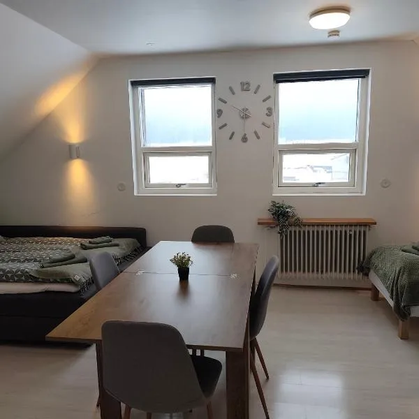 Guesthouse Hateigi 3, hotel en Hella