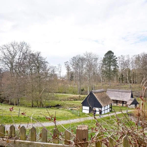 2 person holiday home in Aakirkeby-By Traum، فندق في Vester Sømarken