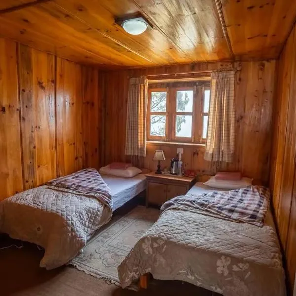 Himalaya Lodge: Lukla şehrinde bir otel