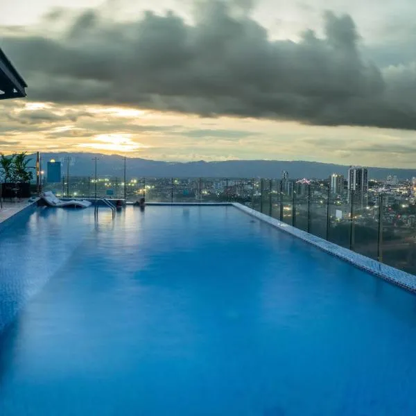 Holiday Inn Bucaramanga Cacique by IHG, hotel v destinaci Bucaramanga