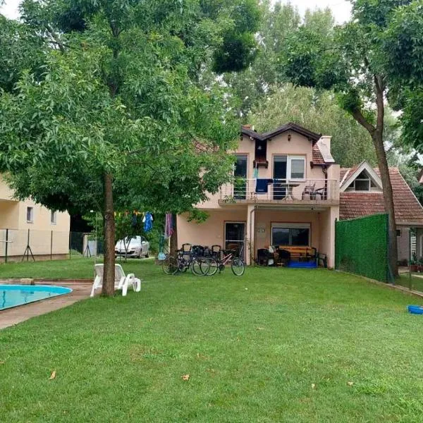 Vikend kuća na Dunavu - Vila Čoče, hotel in Kovin