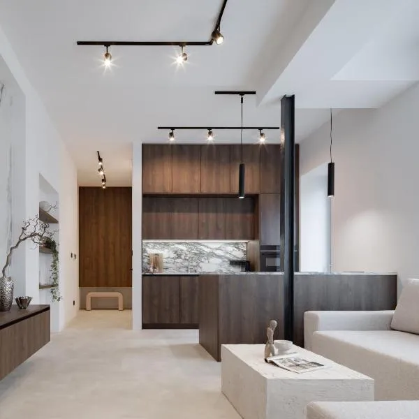 Imperial Residence, 6 Design Apartments 60m2, City Center, Terraces, AC, Parking, hotel i Banská Bystrica